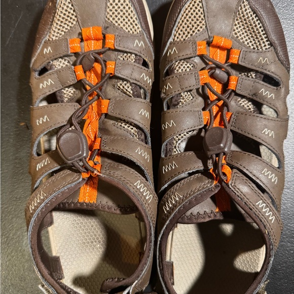 Men’s Merrell sandals - Picture 7 of 9